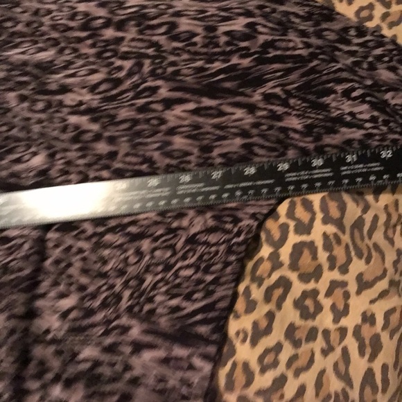 ISABELLA RODRIQUEZ  animal print w/ lattice cut out 3/4  sleeves - Picture 13 of 13